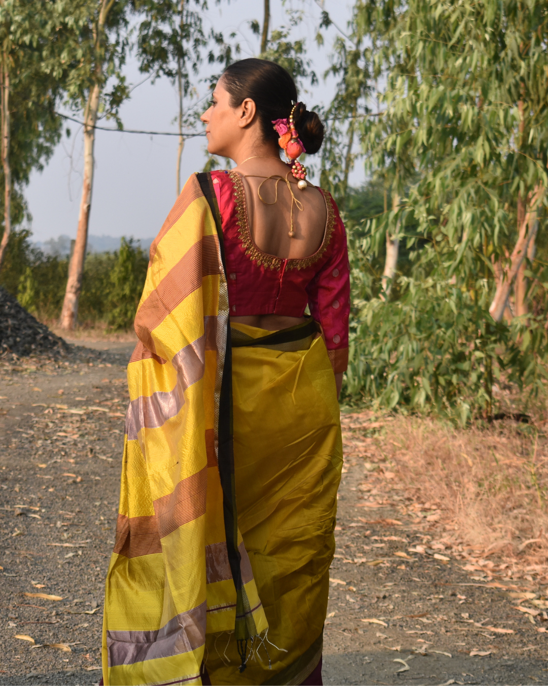 Mustard Aura Sari