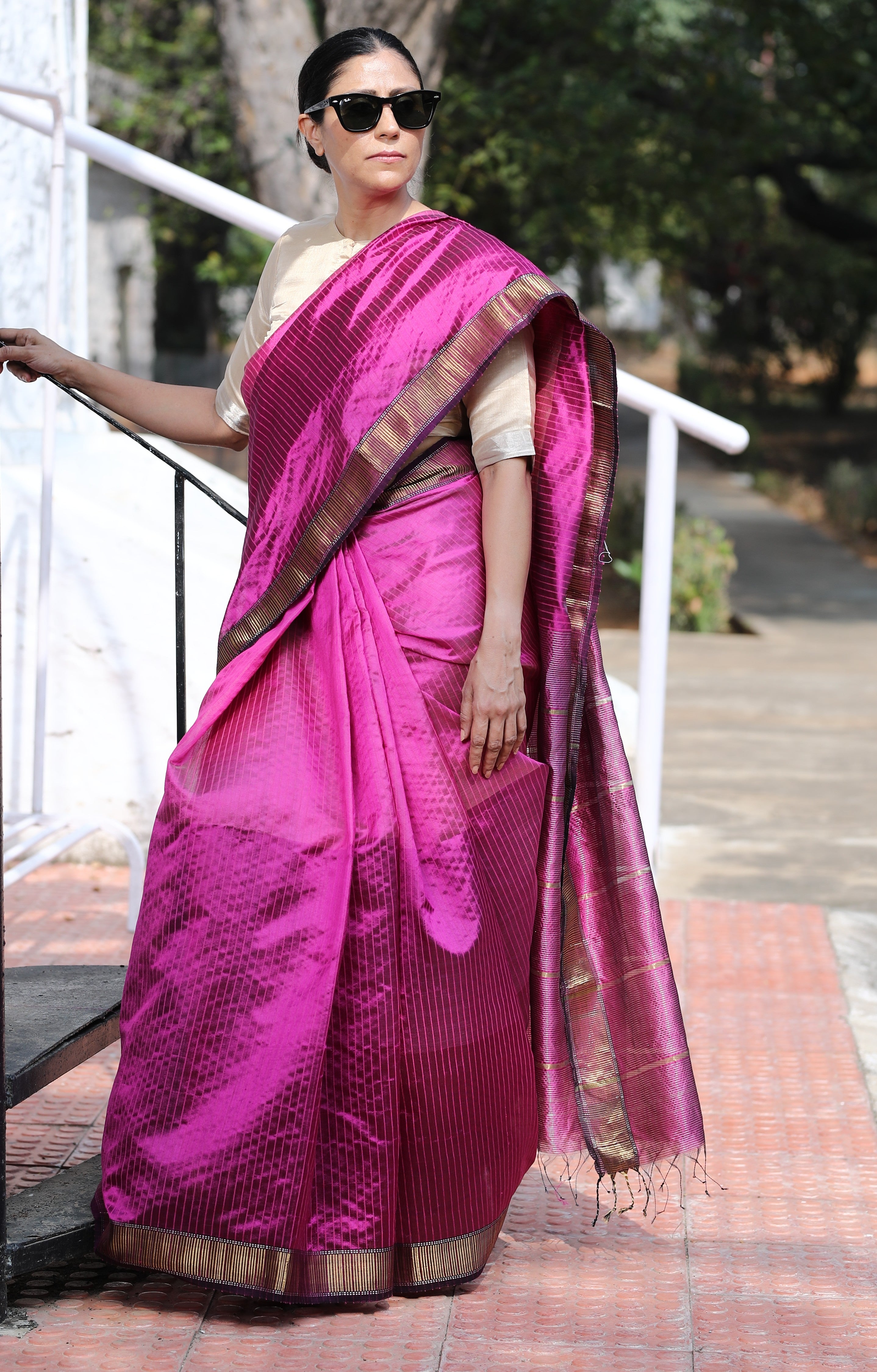 Fuchsia Sari