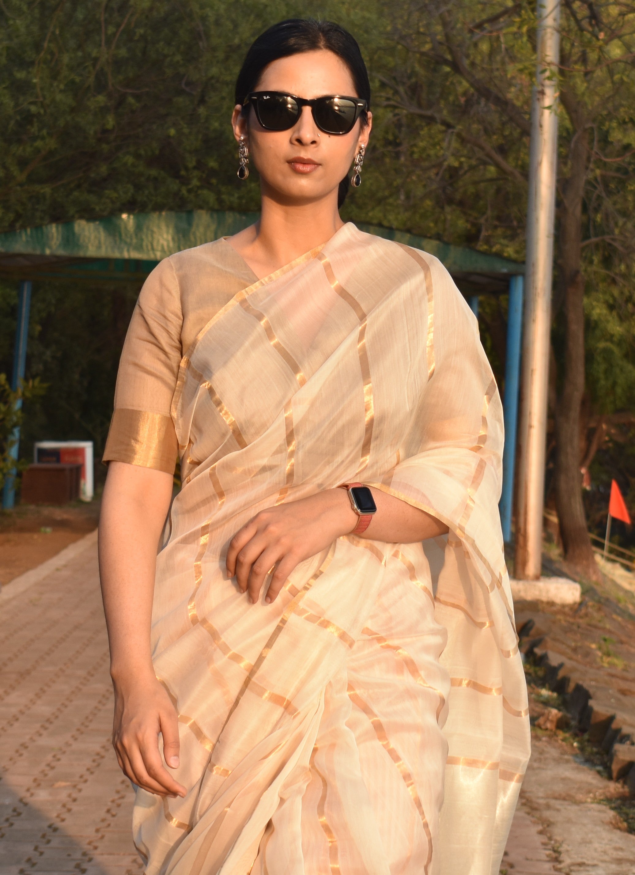 Soriee Ivory  Sari