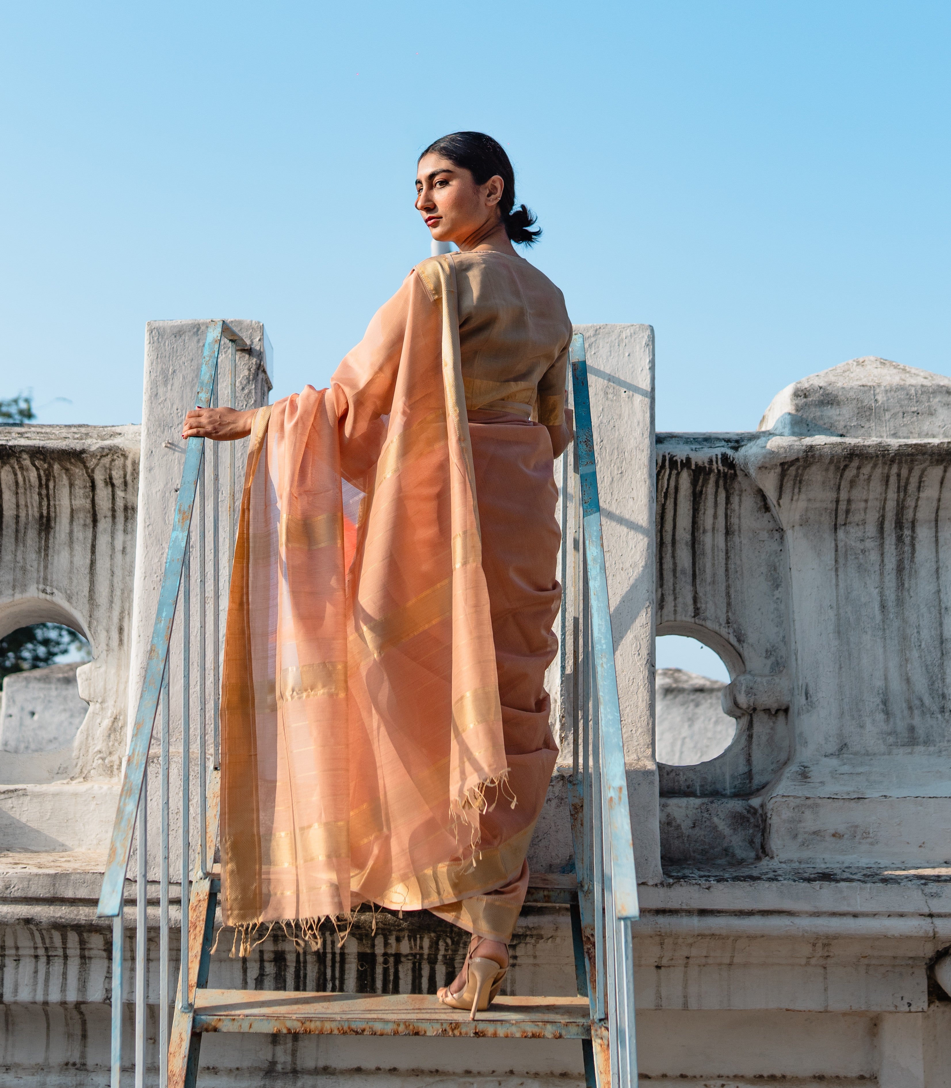 Aura Passion Sari